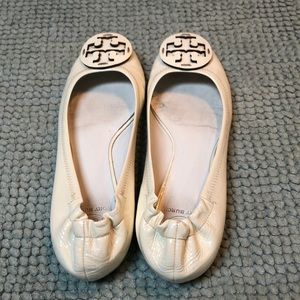 Authentic Tory Burch white ivory reva flats
